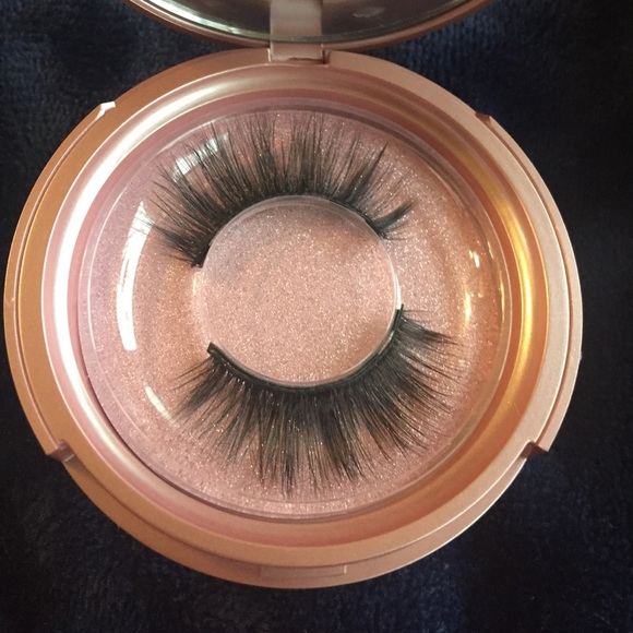 Lashes For Days magnetic lash kit brand new Bambi - Picture 3 of 9
